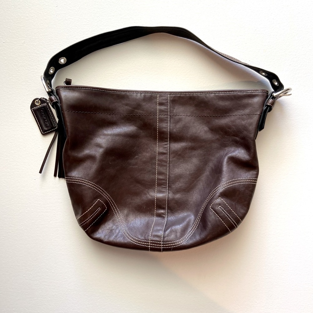 Coach Chocolate Leather Purse. Great condition! - Picture 2 of 4